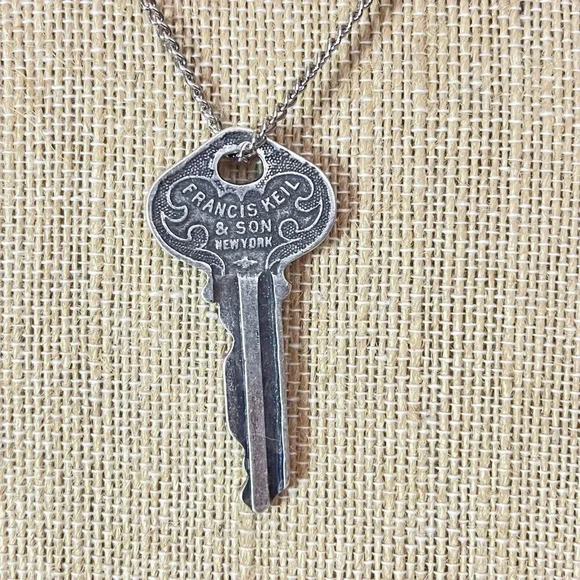 VTG Vintage Stainless Steel Francis Keil & Son New York 2” Key On 24” Chain - Picture 3 of 7